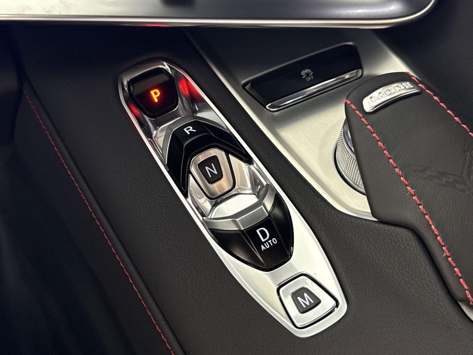 2025 Chevrolet Corvette E-Ray 1LZ