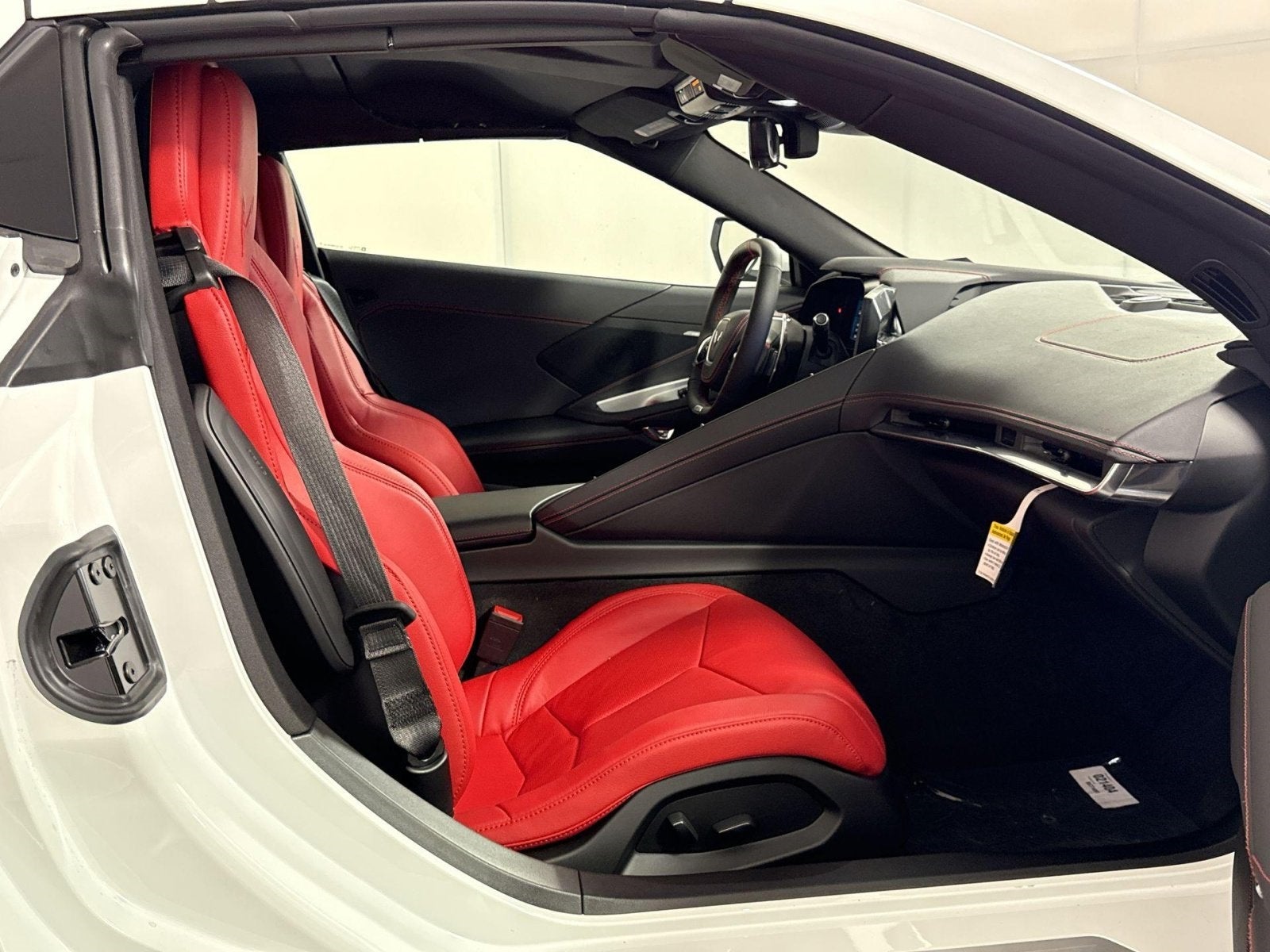 2025 Chevrolet Corvette E-Ray 1LZ