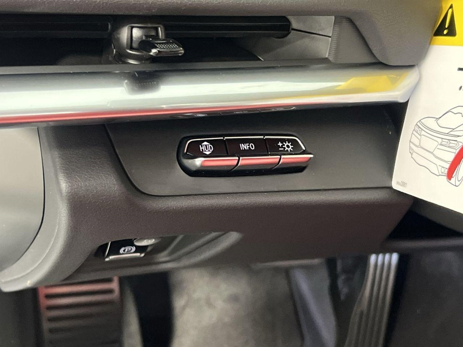 2025 Chevrolet Corvette E-Ray 1LZ