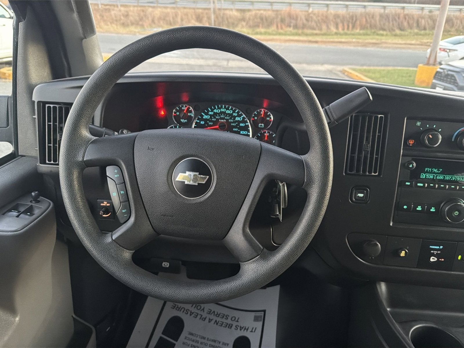 2024 Chevrolet Express Passenger 3500 1LS