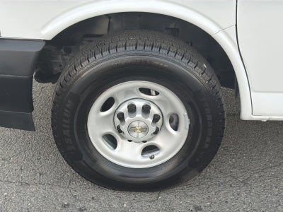 2024 Chevrolet Express Passenger 3500 1LS