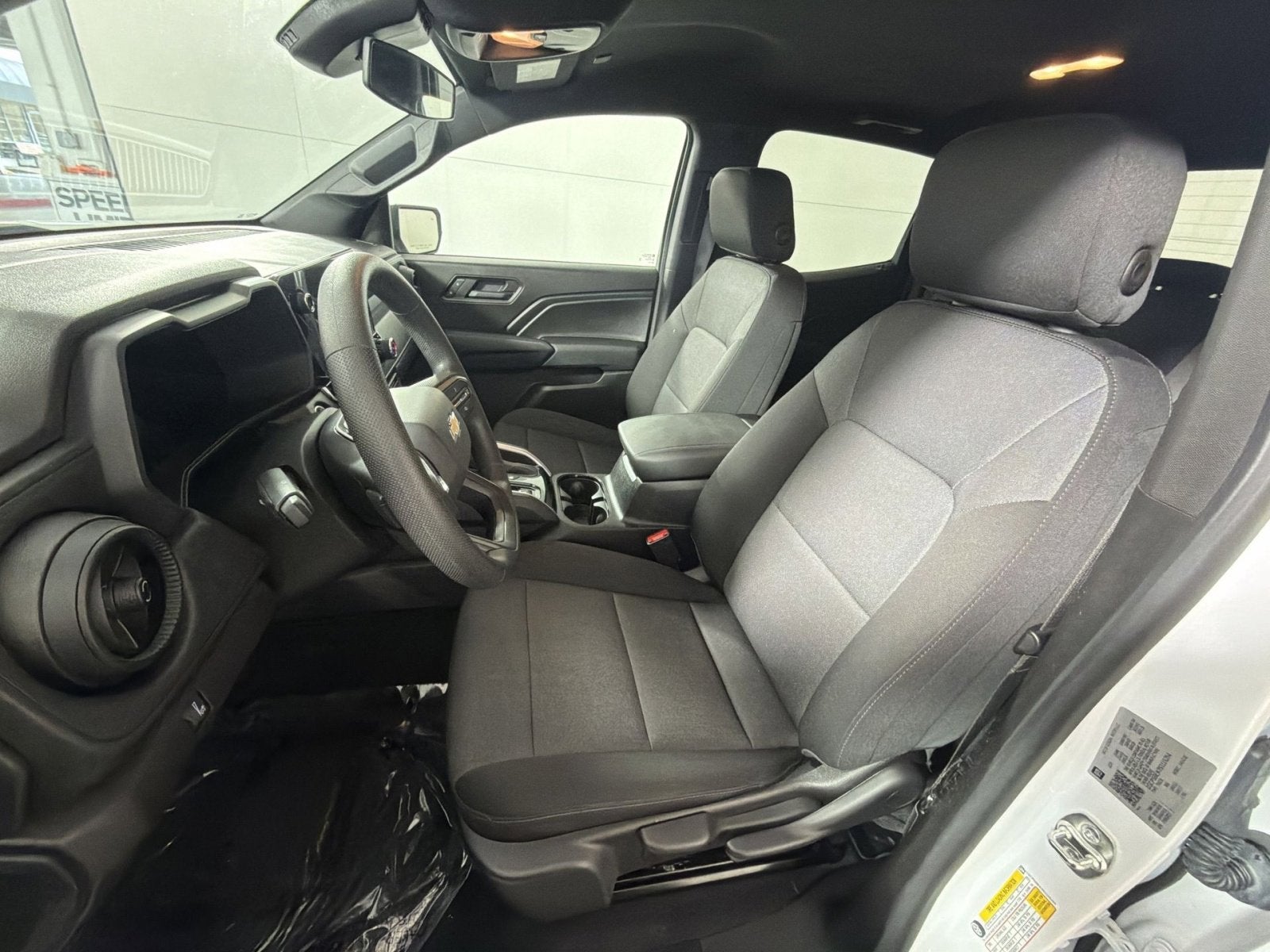 2025 Chevrolet Colorado WT/LT