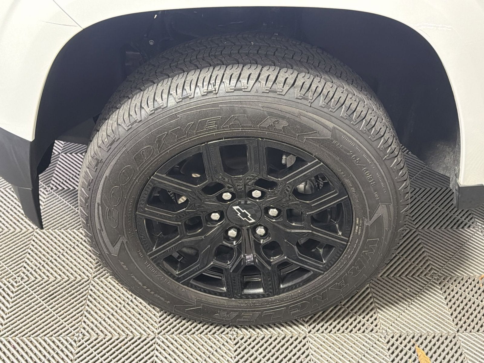 2025 Chevrolet Colorado WT/LT