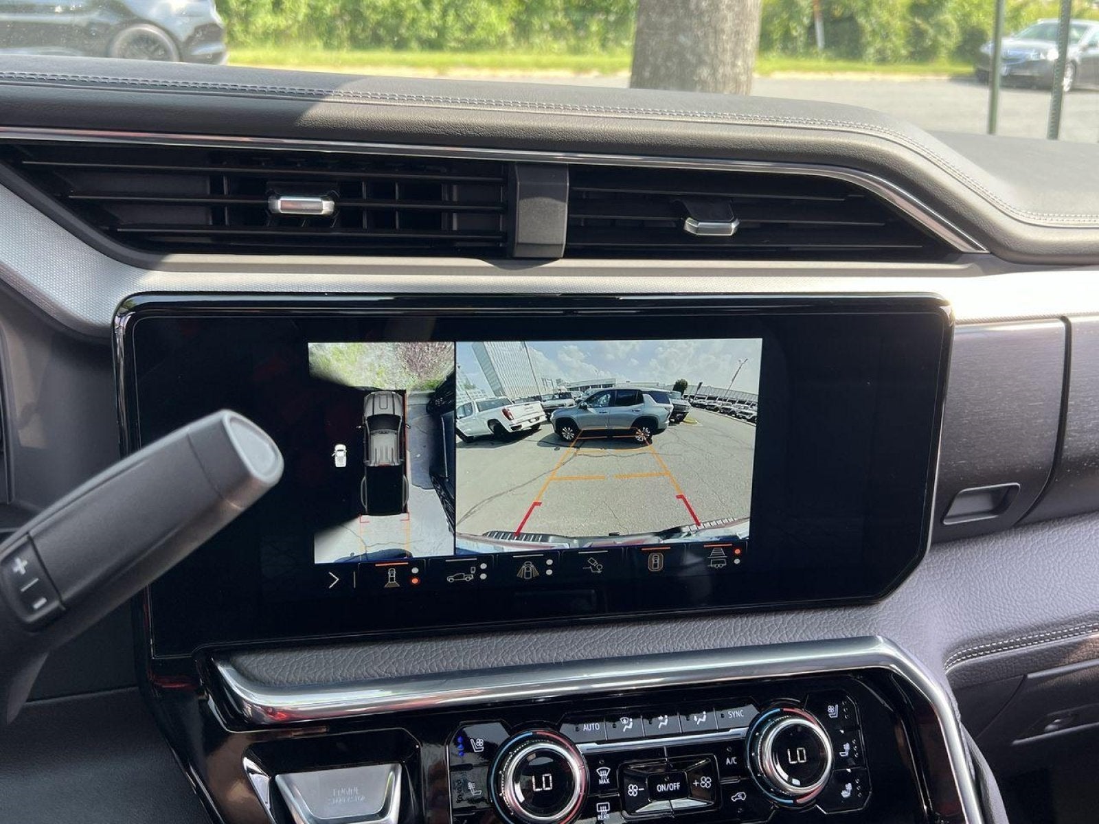 2025 GMC Sierra 3500 HD Denali