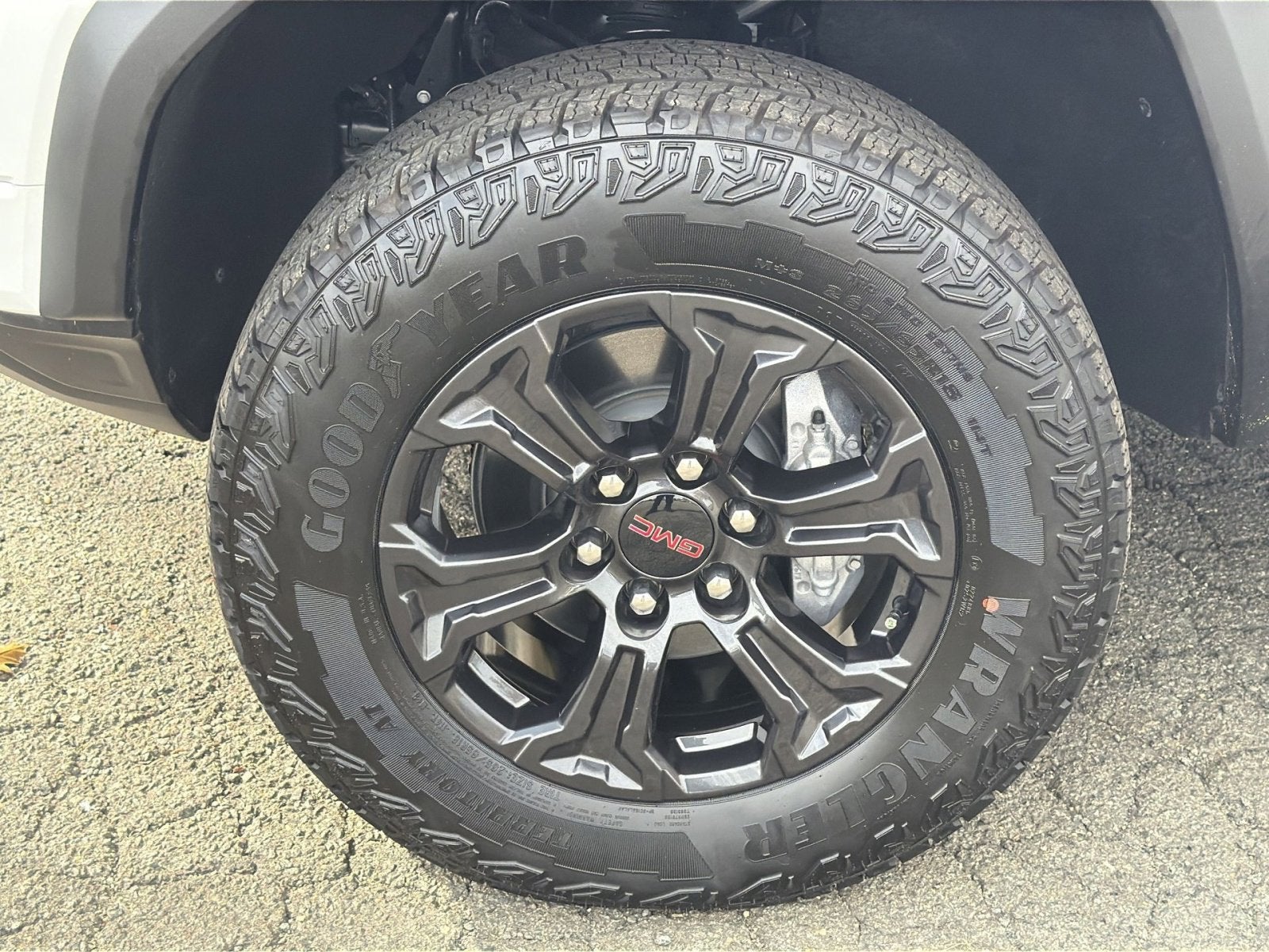 2025 GMC Canyon Elevation