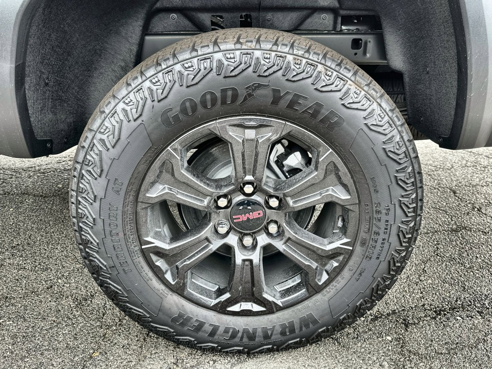 2025 GMC Canyon Elevation