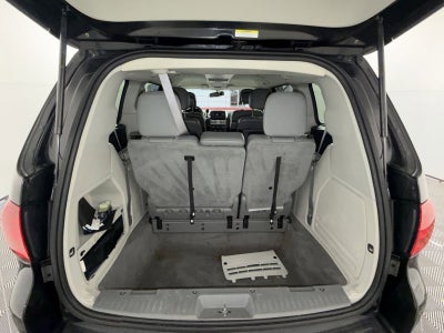 2011 Volkswagen Routan SE