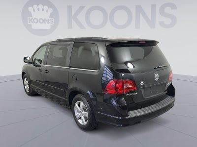 2011 Volkswagen Routan SE