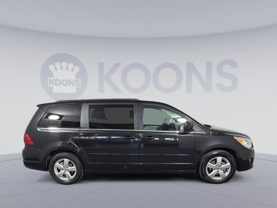 2011 Volkswagen Routan SE