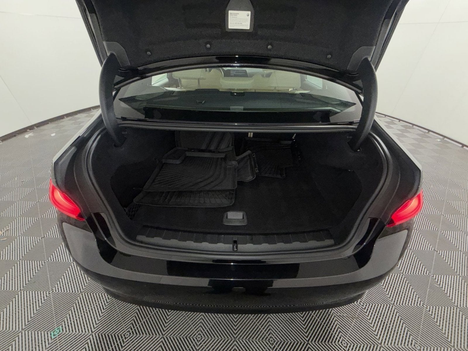 2021 BMW 3 Series 330e