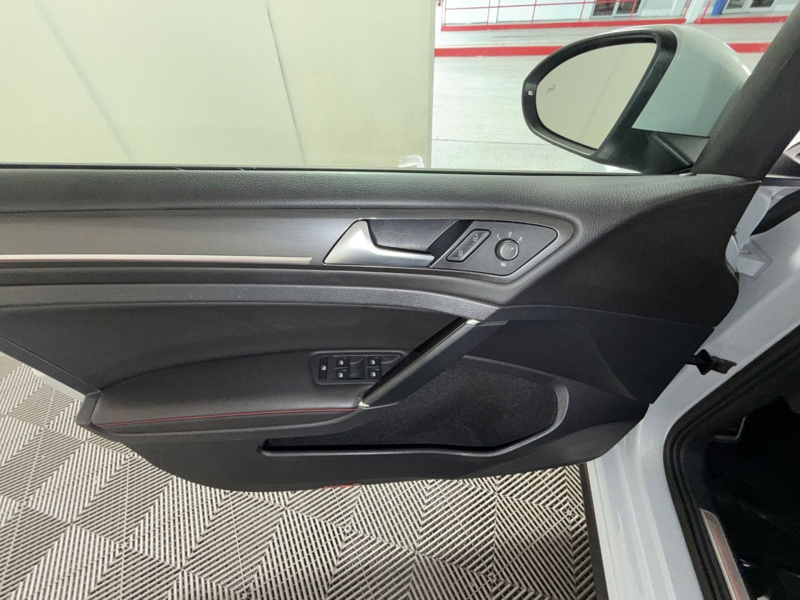 2019 Volkswagen Golf GTI S