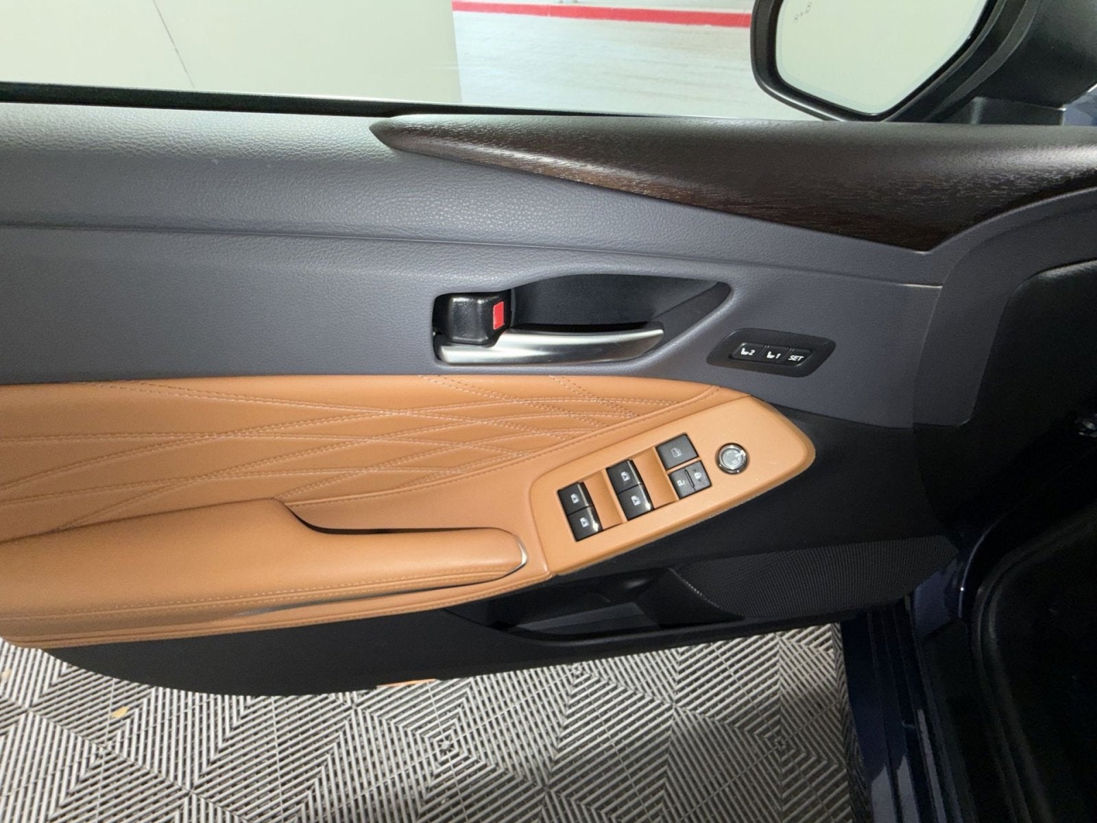 2019 Toyota Avalon Hybrid Limited