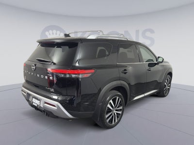 2023 Nissan Pathfinder Platinum
