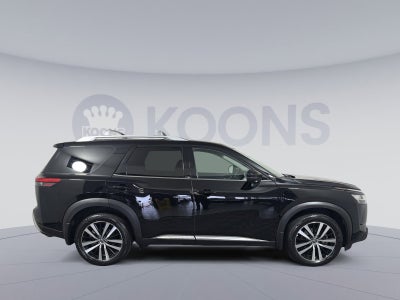 2023 Nissan Pathfinder Platinum