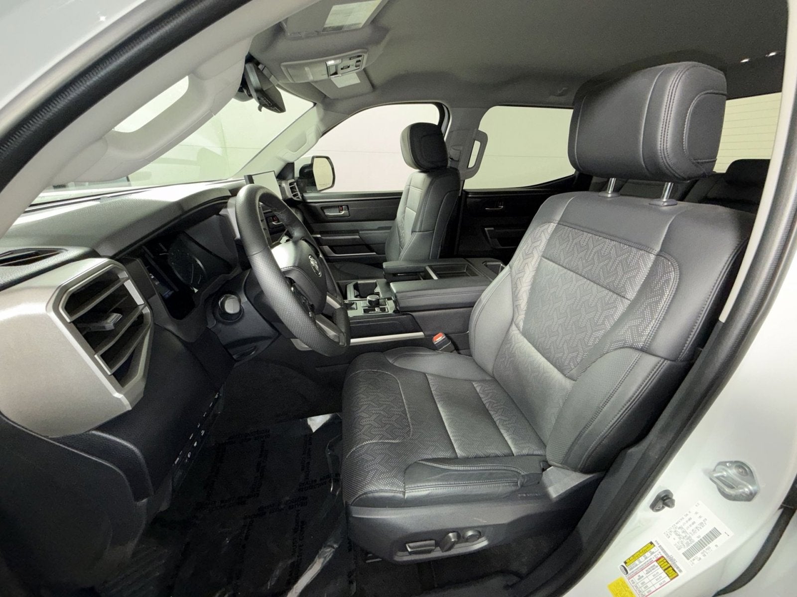 2023 Toyota Tundra 4WD SR5