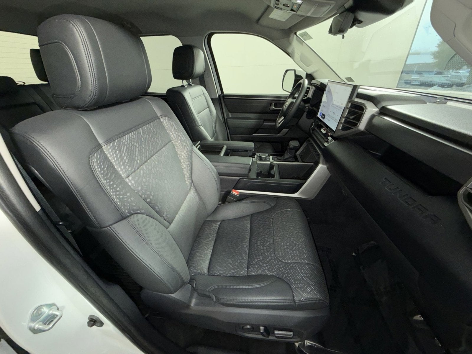 2023 Toyota Tundra 4WD SR5