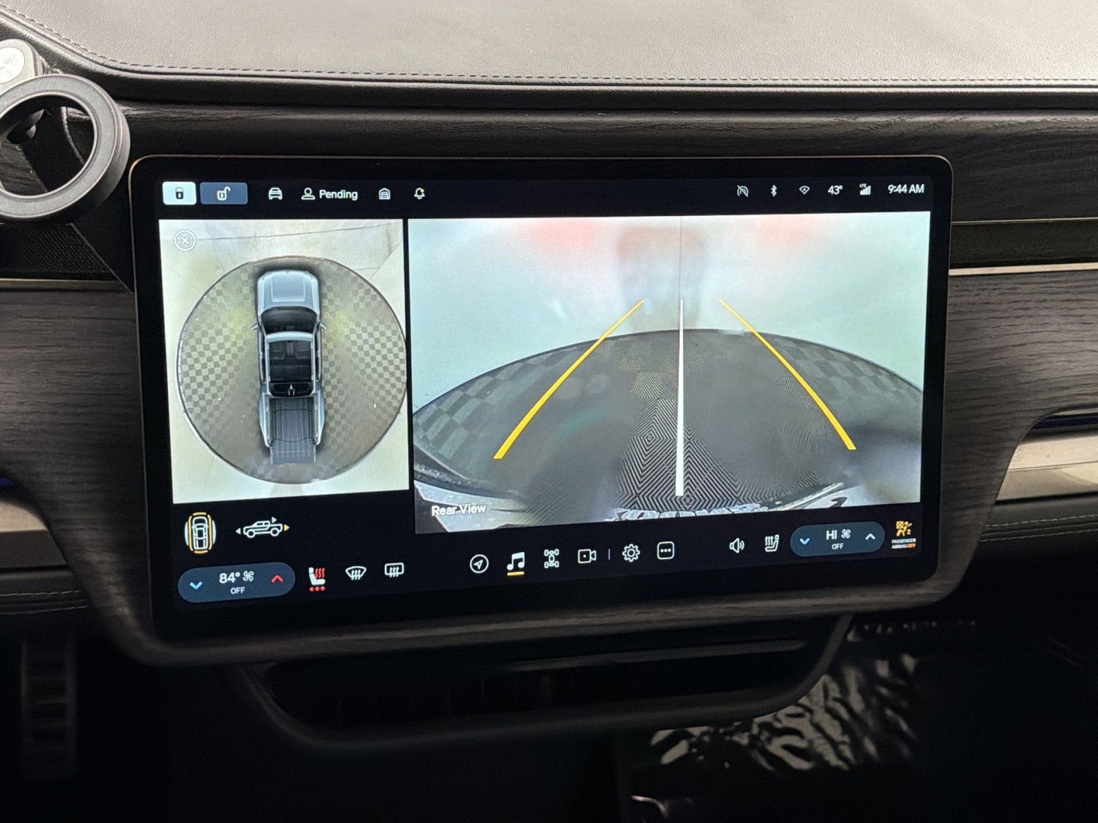 2022 RIVIAN R1T Adventure Package