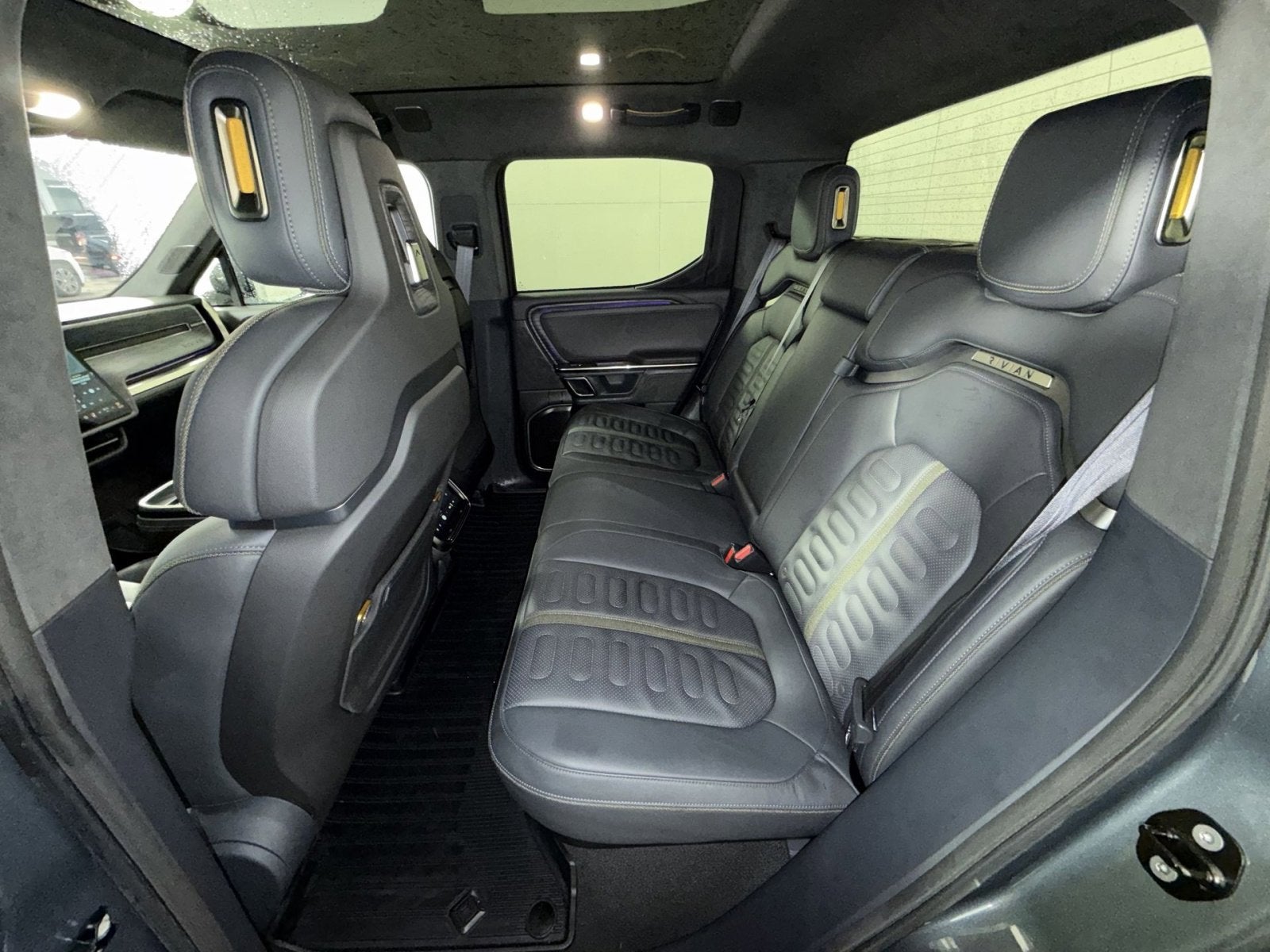 2022 RIVIAN R1T Adventure Package