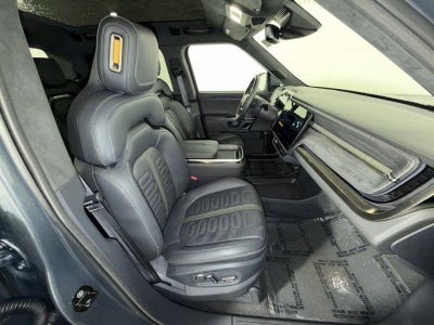 2022 RIVIAN R1T Adventure Package