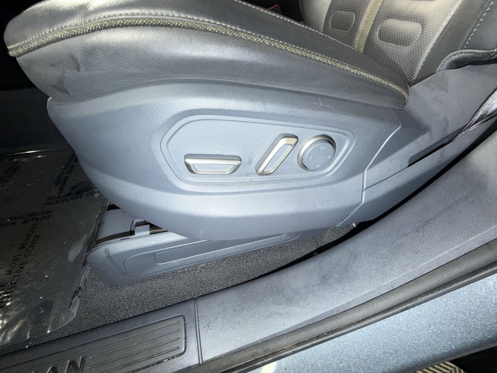 2022 RIVIAN R1T Adventure Package