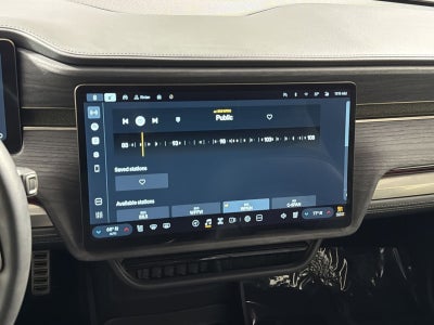 2024 RIVIAN R1S Adventure