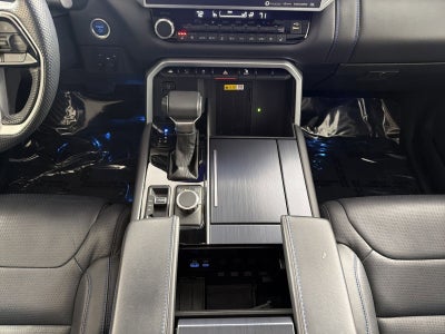 2024 Toyota Sequoia SR5