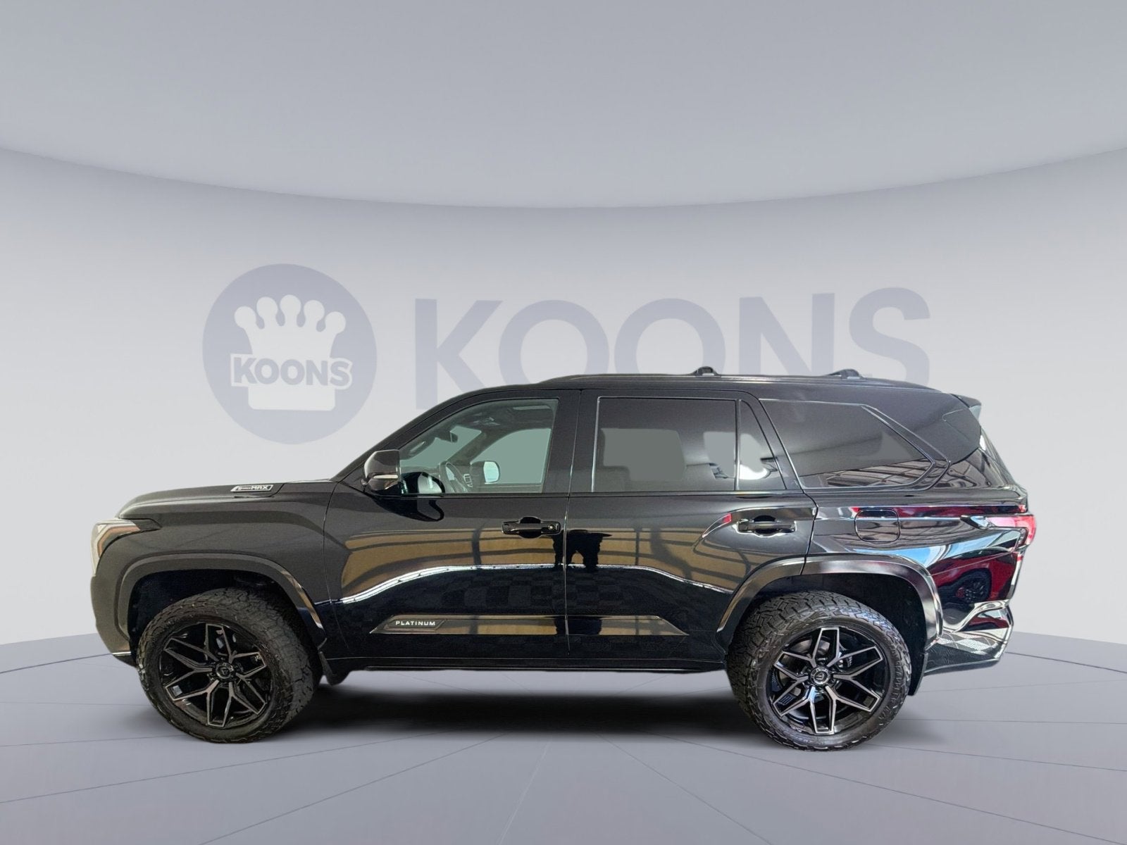 2024 Toyota Sequoia SR5