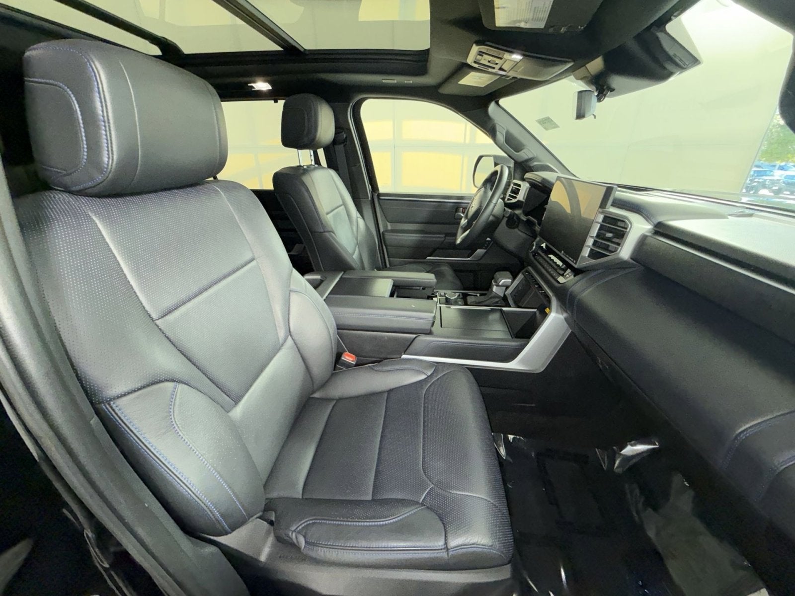 2024 Toyota Sequoia SR5