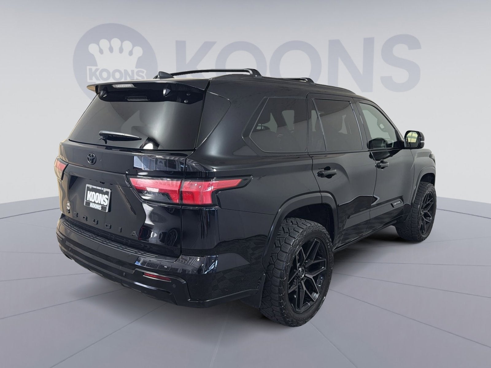 2024 Toyota Sequoia SR5