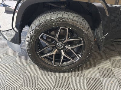 2024 Toyota Sequoia SR5