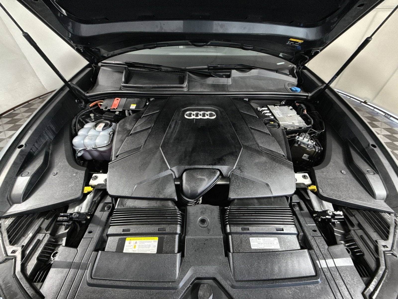 2021 Audi Q8 Premium Plus