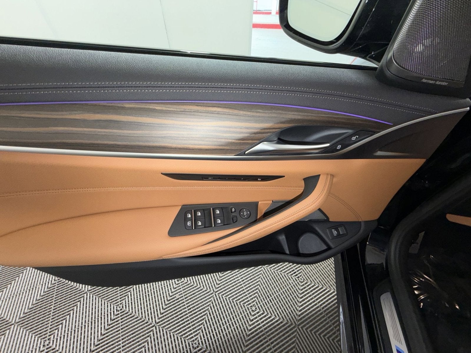 2023 BMW 5 Series M550i xDrive