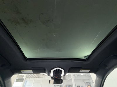 2022 Porsche Macan AWD