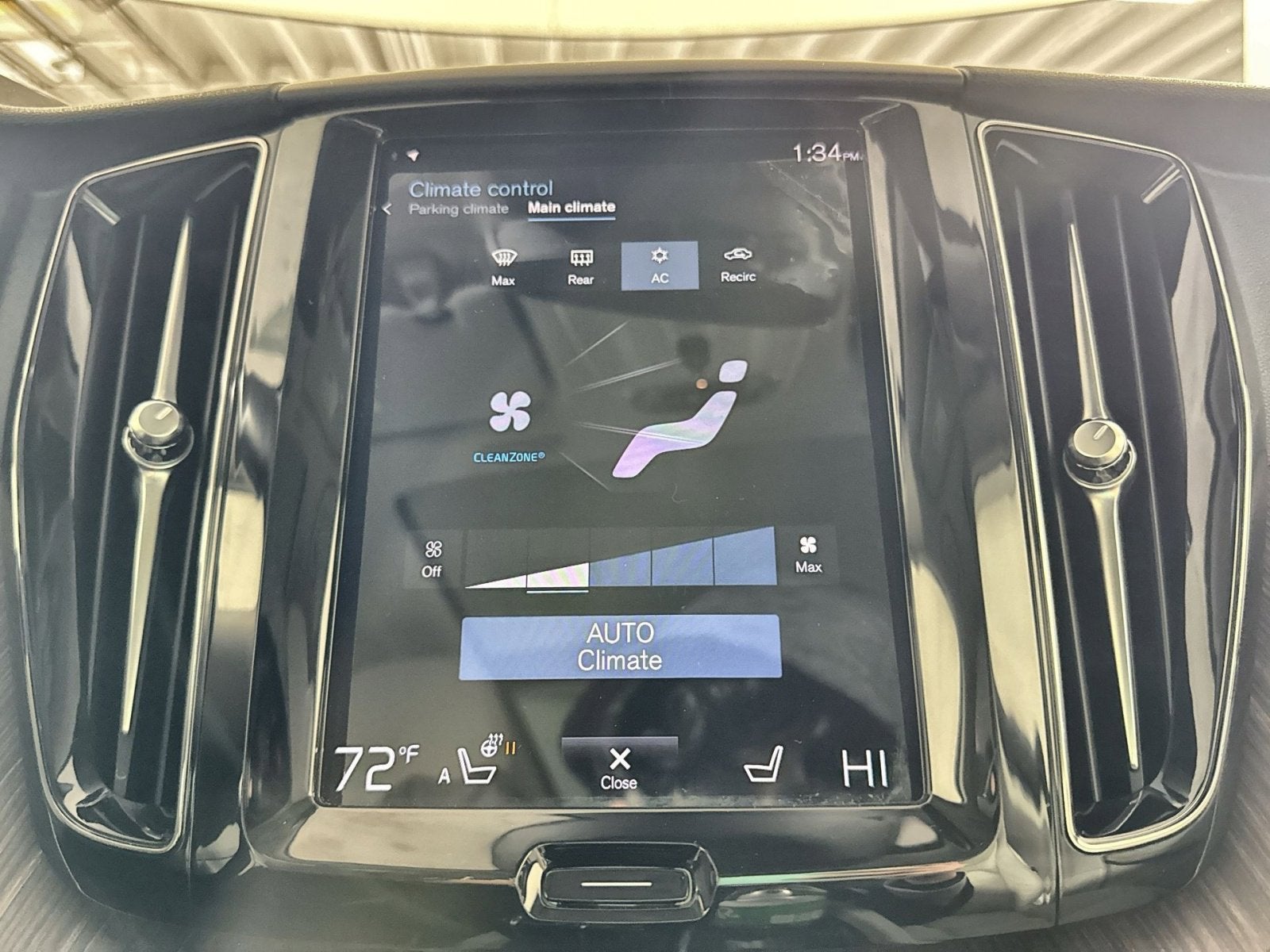 2021 Volvo XC60 Momentum