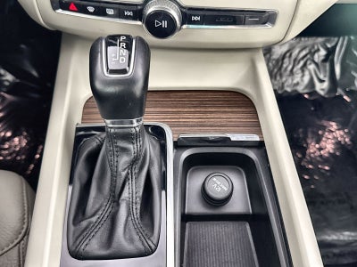 2021 Volvo XC60 Momentum