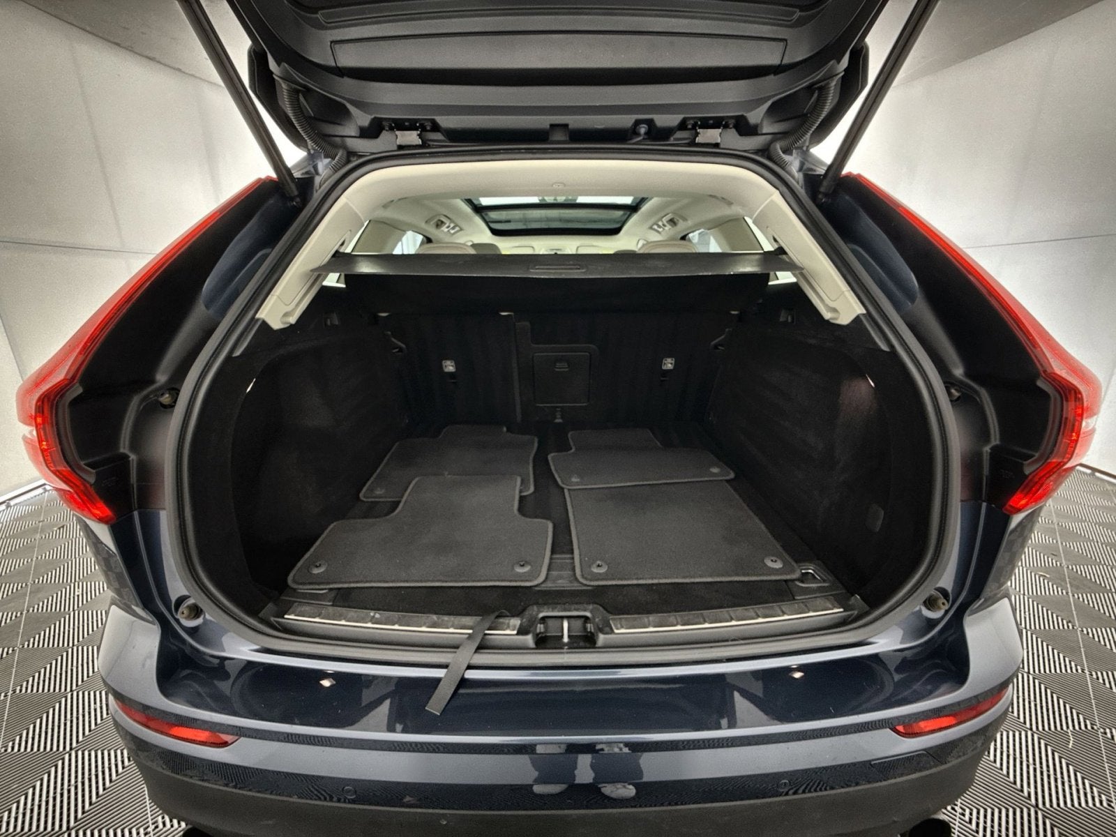 2021 Volvo XC60 Momentum