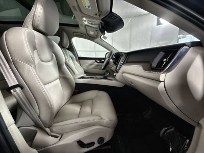 2021 Volvo XC60 Momentum